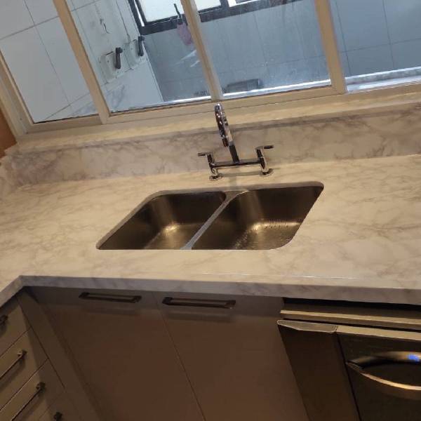 Carrara Brilho Revestimento de Vinil Autoadesivo Carrara Brilho Revestimento de Vinil Autoadesivo